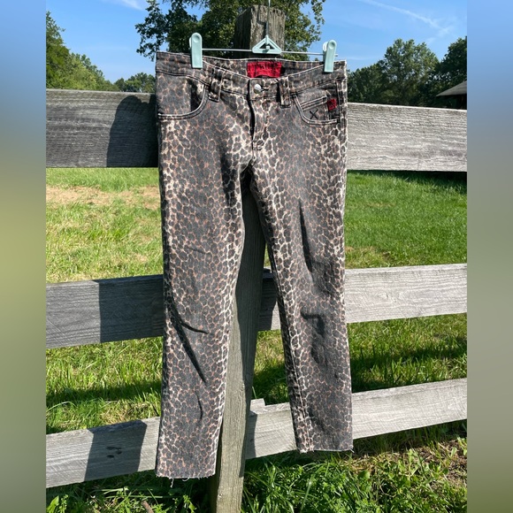 Leopard Print Tripp Nyc Jeans size 7 - Picture 1 of 5